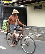 lekker fietsen in je blootje