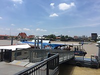 De pier vanwaar we naar het Centrum terug gingen
