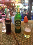 Een drankje na het slenterwerk op Khao San Road