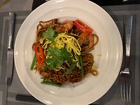 Noodles met prawns