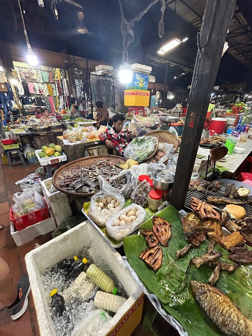 Tuol Tompoung Market