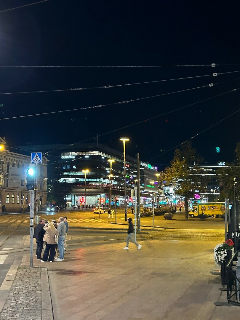 Helsinki by night