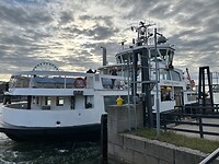 De veerboot naar het eiland
