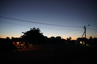 zonsondergang in centrum Manjacaze