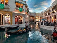 The canal at the venetian