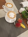 Lotus bloemen met fruit.