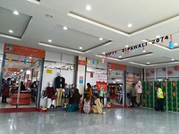 Shopping mall