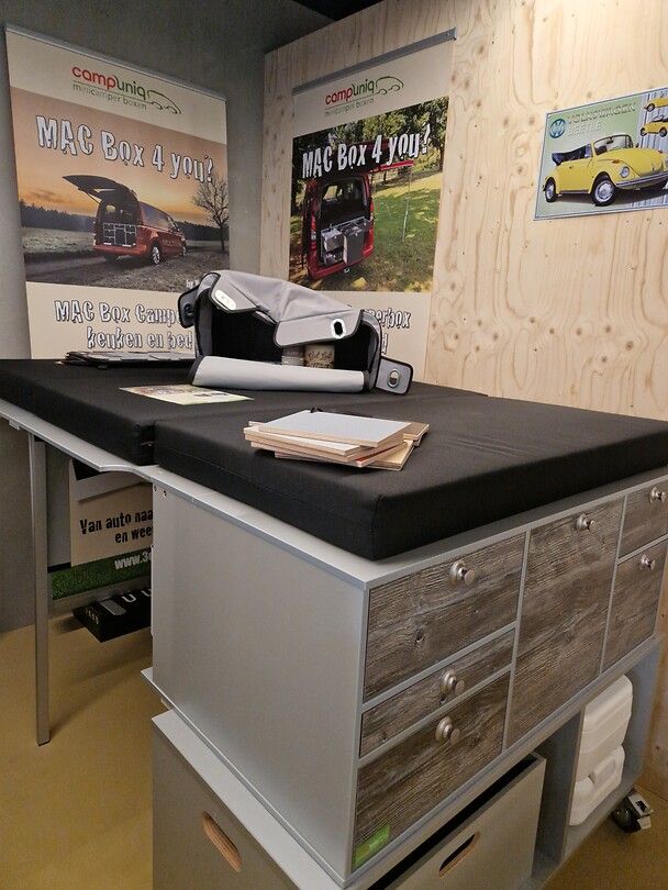 De Macbox