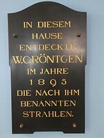 1060828