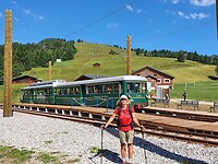 Tramhalte op de top van de col