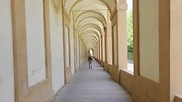 Door de portico naar Bologna