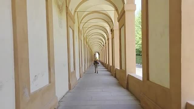 Door de portico naar Bologna