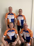 presentatie van het andere setje kleding
