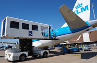 Rolstoel assistent Schiphol