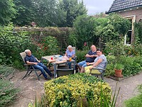 Lunchen in de tuin