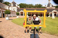 Voor de stallen