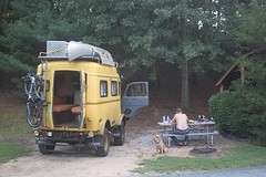 De camper bij de cabin!