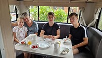 Ontbijt in de camper