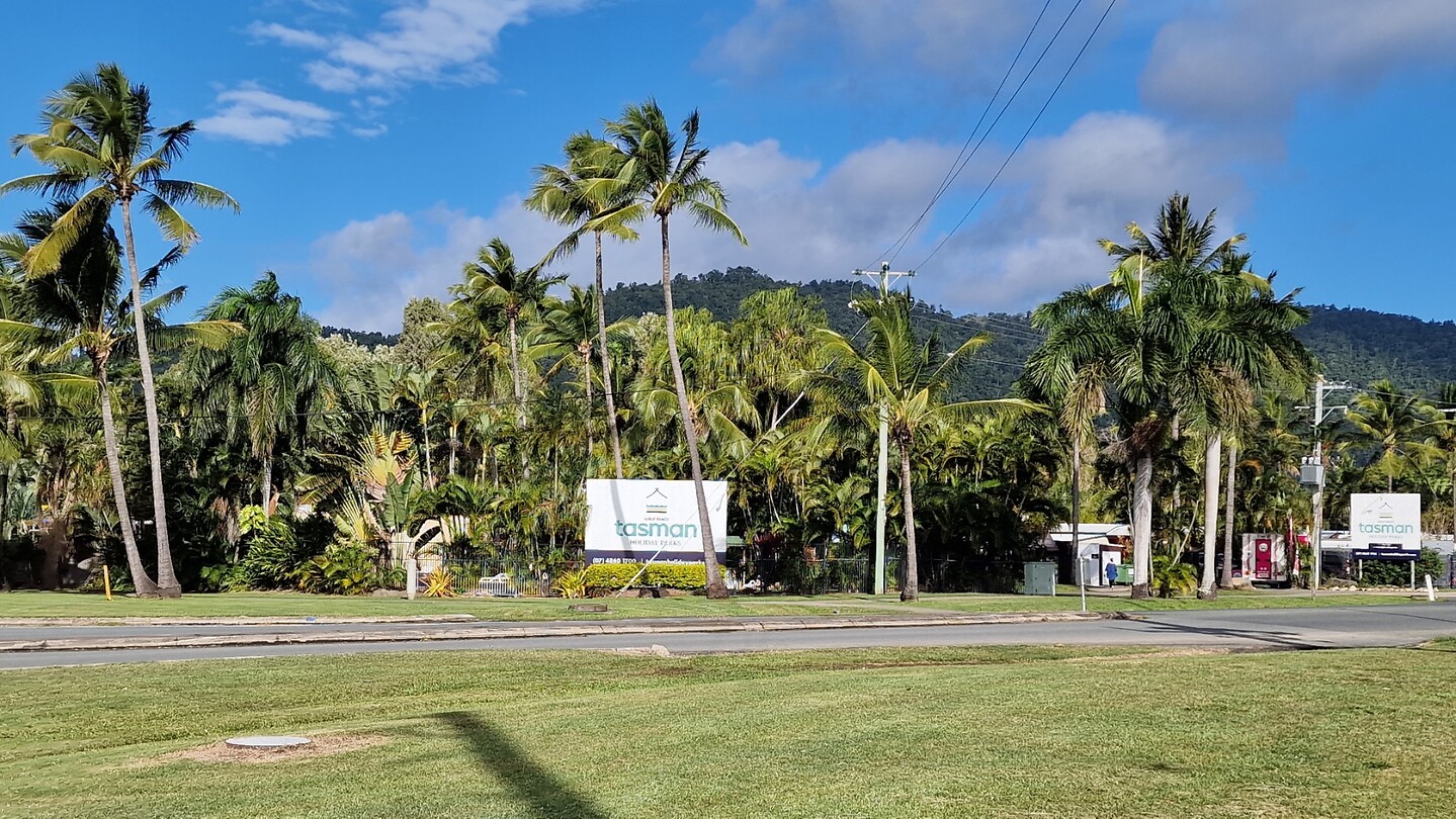 Tasman Camping Airlie Beach
