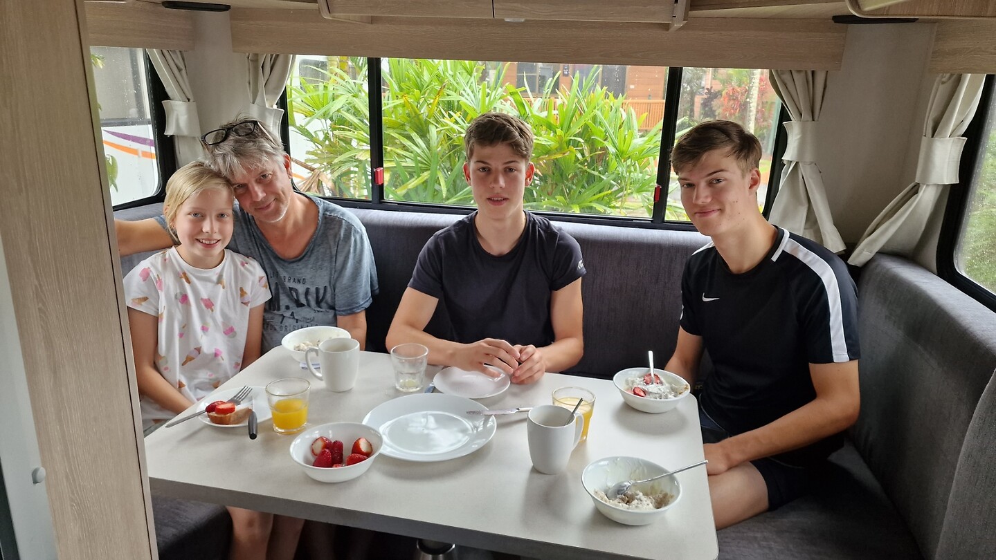 ontbijt in de camper