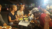 Avondeten met wat mensen van het hostel