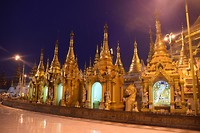 Shwedagon pagoda by night