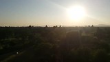 Helemaal alleen op een tempel in Bagan
