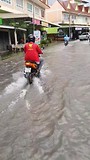 Ik heb een toe-toe-toeter op mijn waterscooter...