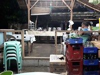 Een eatery (soort lopend buffet)