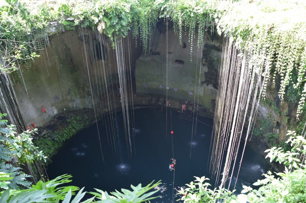 Ik-Kil cenote