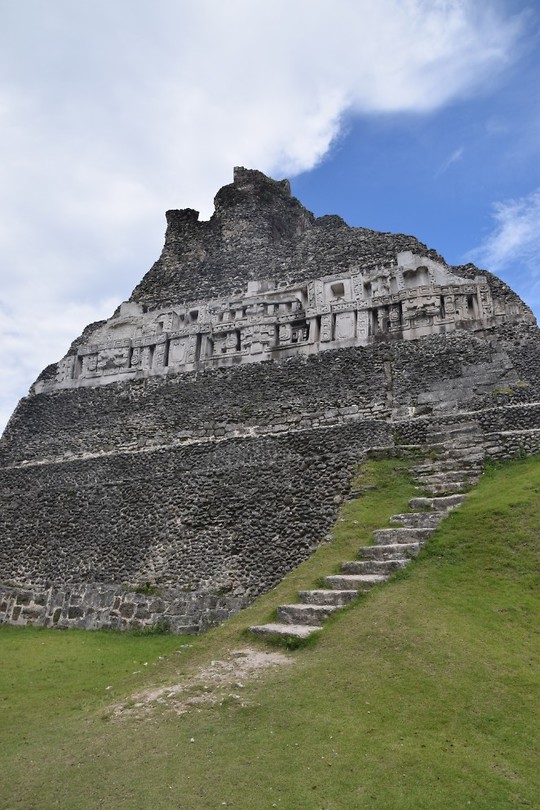 Xunantunich ruïnes