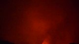 Stromend lava bij de Masaya vulkaan