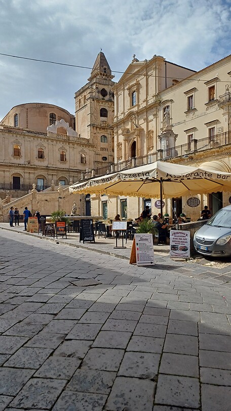 Een blik op de stad Noto