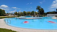 Het zwembad op camping La Masseria