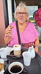 Koffie met iets lekkers op de markt in Gallipoli