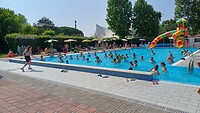Het zwembad van de camping