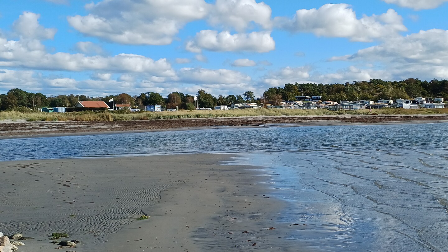 Het strand van Camping Espeviks