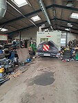 De garage waar de camper stond ter reparatie