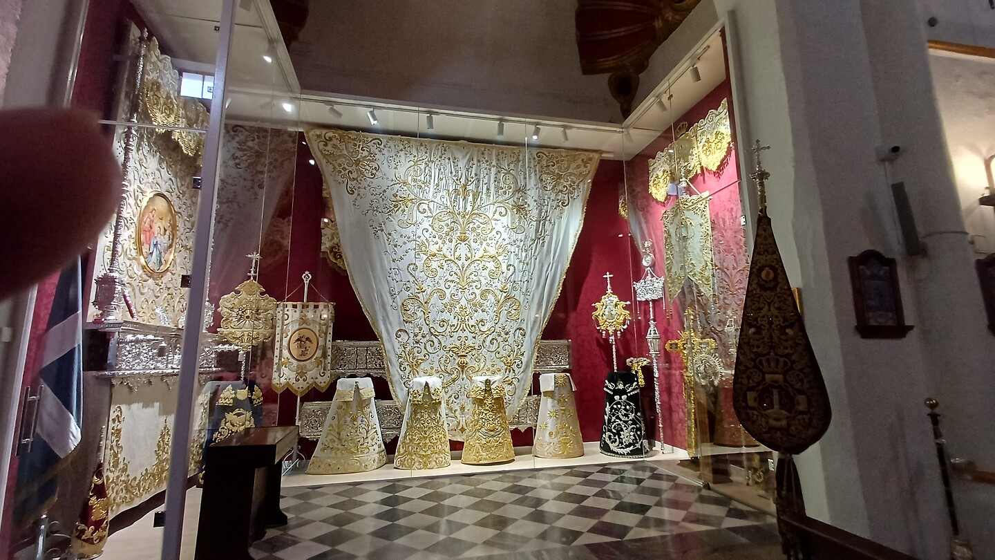 De processie attributen