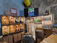 In de bar, proeverij
