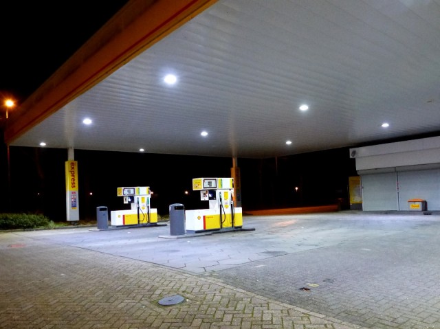 28 December 2015