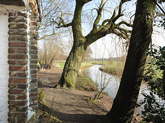 28 Februari 2016