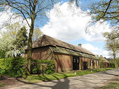 03 Mei 2016