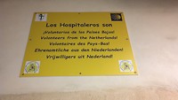 Het bord waarop staat dat hier Nederlandse hospitaleros zijn.