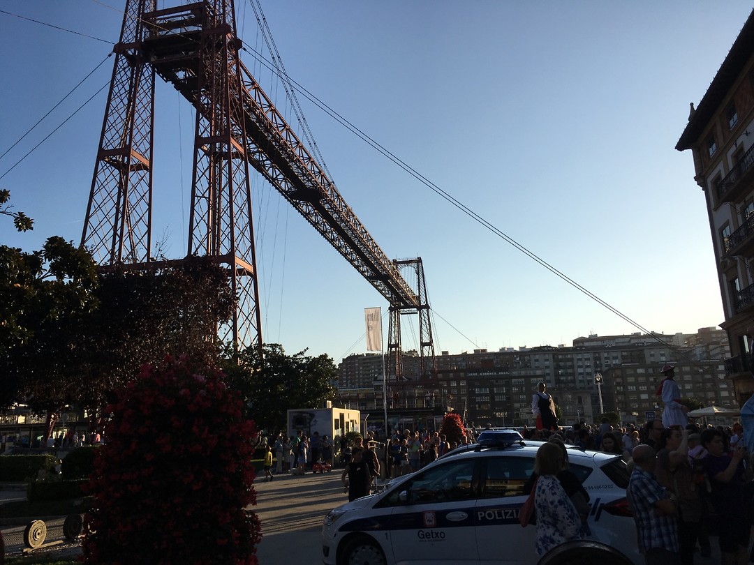 De pontbrug tussen Getxo en Portugalete.