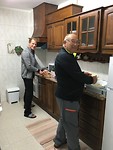 Twee koks in de keuken.