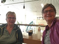 Wachten op Schiphol.