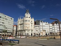 Mooie gebouwen langs de kade.