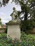 Beeld van de schrijfster George Sand.
