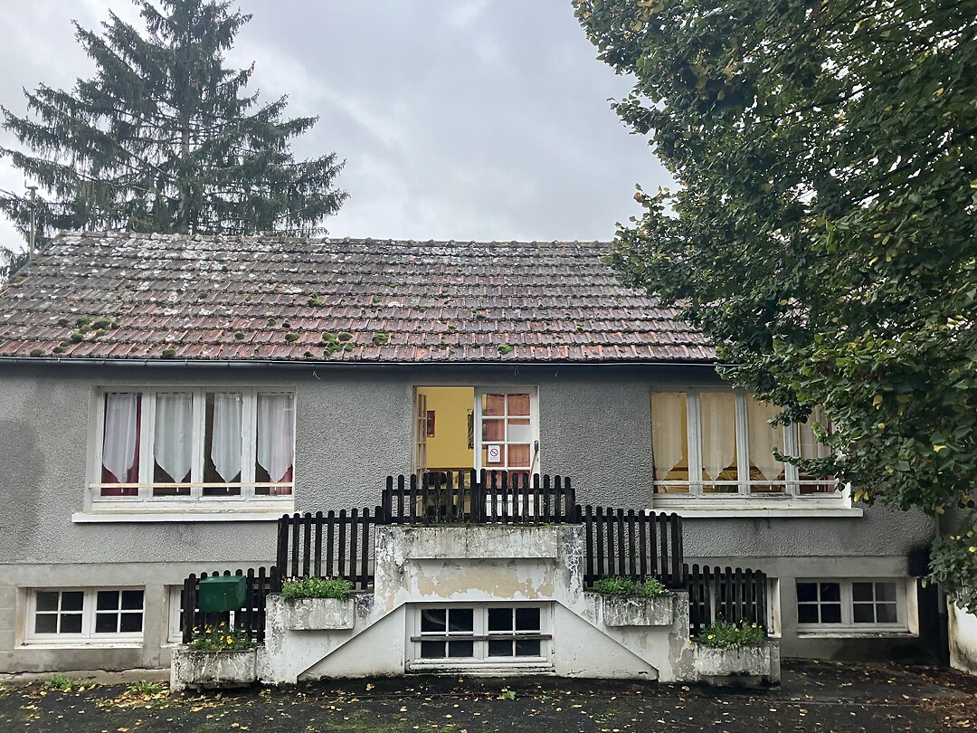 De oude school is nu een refuge.
